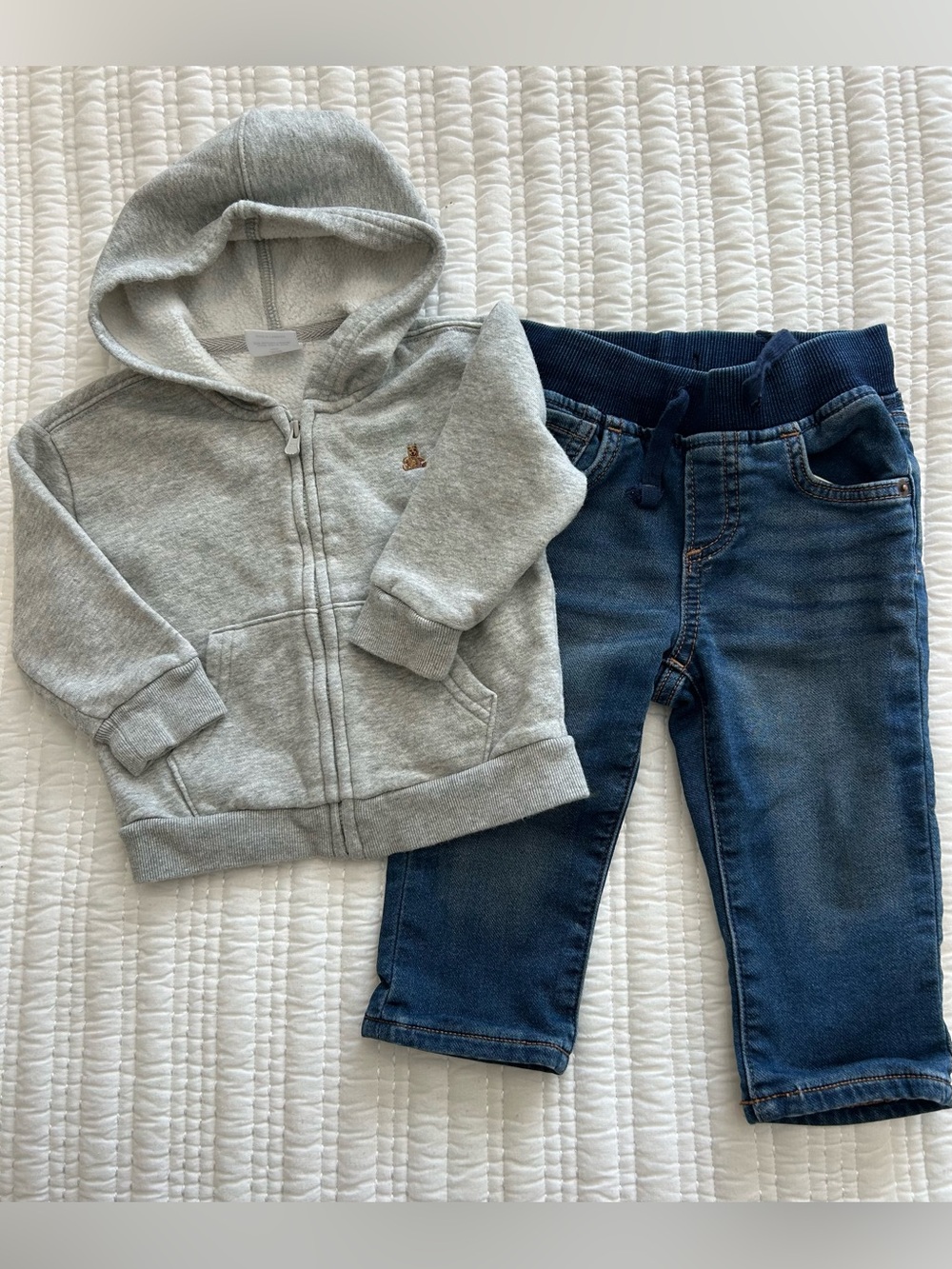 BabyGAP Hooded Sweatshirt & Pull on Jeans Outfit Size 12-18 Mos